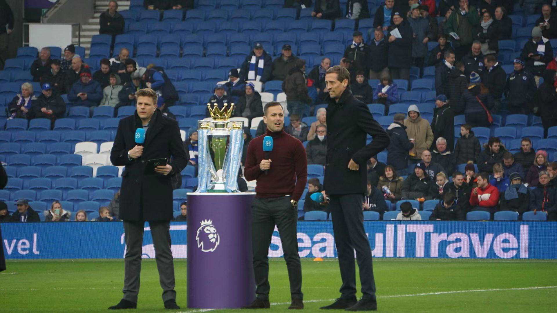 尤其是中场 尤其是中场